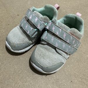 Toddler sneakers size 8